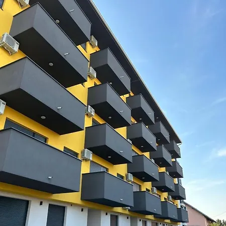 アパート Diamond Airport Jacuzzi&sauna