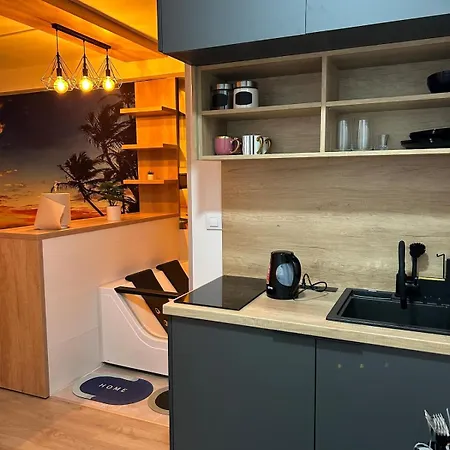 アパート Diamond Airport Jacuzzi&sauna *