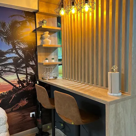 Diamond Airport Jacuzzi&sauna Ledine