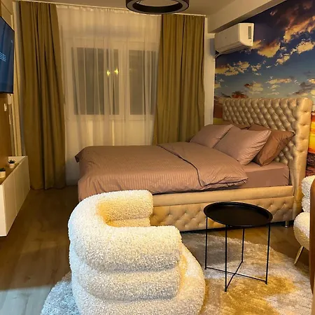 Diamond Airport Jacuzzi&sauna