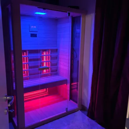 Diamond Airport Jacuzzi&sauna شقة *