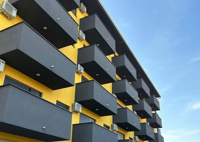 アパート Diamond Airport Jacuzzi&sauna